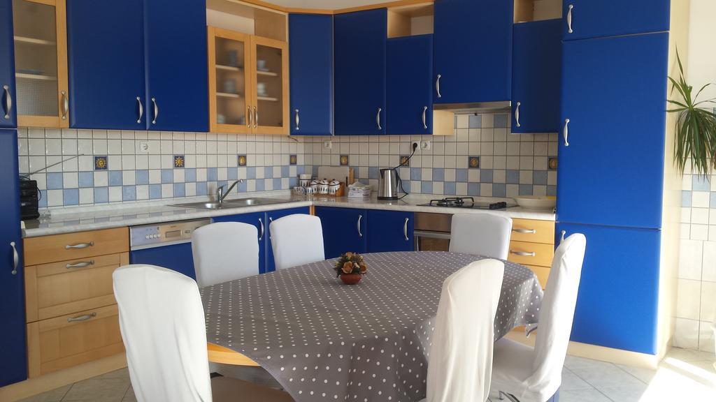Apartments Slijepcevic ฮวาร์ ห้อง รูปภาพ